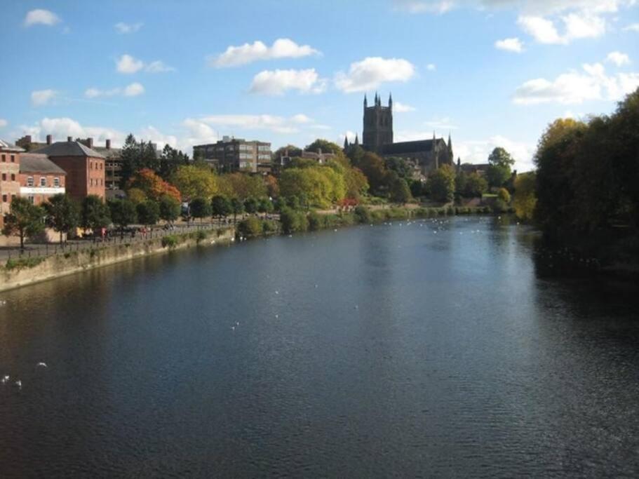 Unrivalled Location - Five Star - Worcester Apartment المظهر الخارجي الصورة